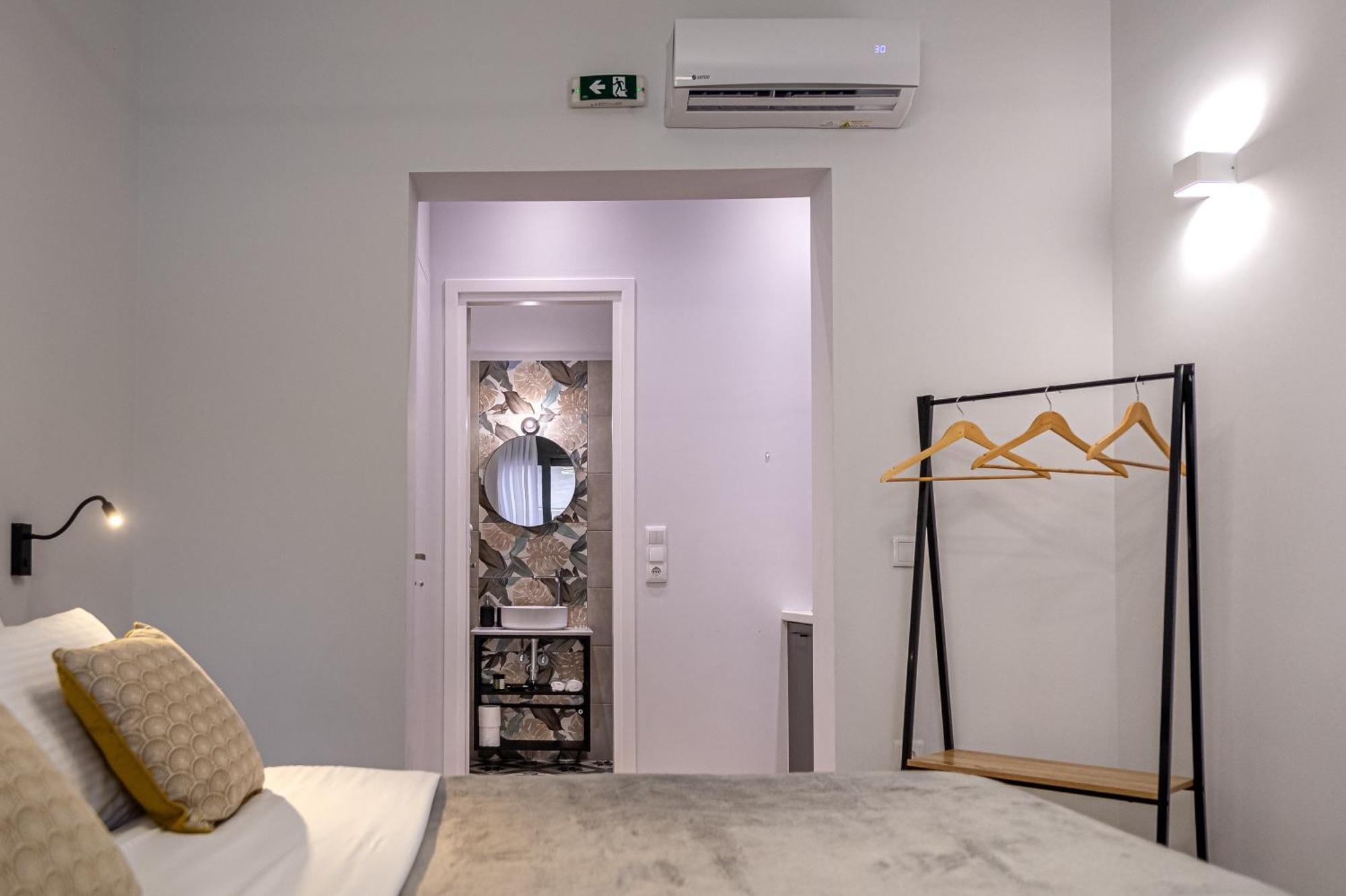 Phaedrus Living: The Nine Muses Clio Apartment Athens Luaran gambar